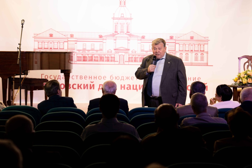 Миронов.jpg Миронов.jpg