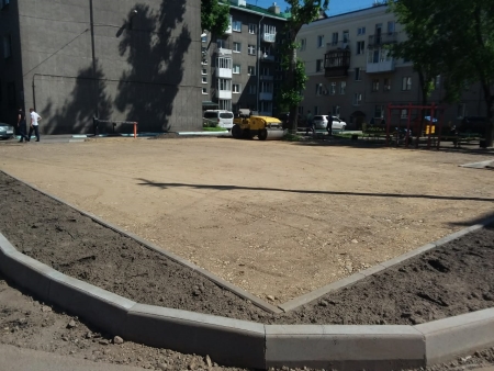 0407pravoberejka_dvor.jpg