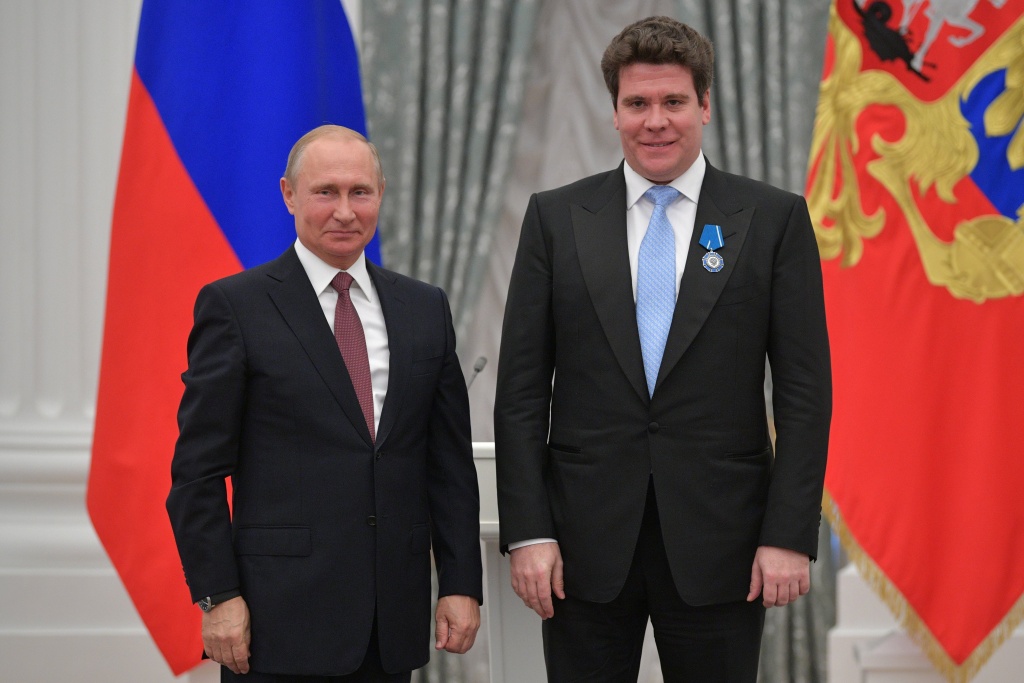 Vladimir_Putin_and_Denis_Matsuev_2018-06-27.jpg